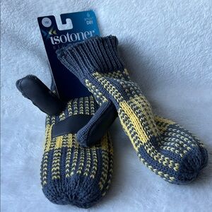 Isotoner signature smart dri Charcoal and Mustard Knit Mittens